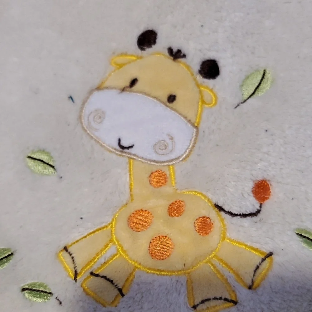 Charming Cream and Yellow Blanket with Giraffe Motif